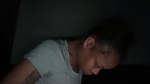 Snapshot of delightfuldark chatting on 12.02.25 delightfuldark online show from 12.02.25