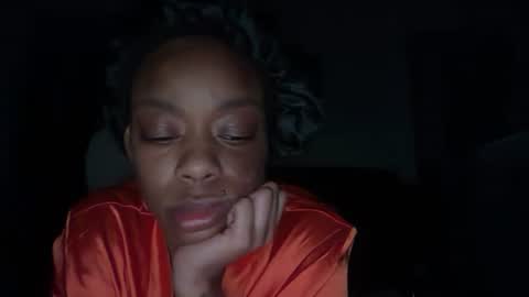 Snapshot of delightfuldark chatting on 12.04.25 delightfuldark online show from 12.04.25