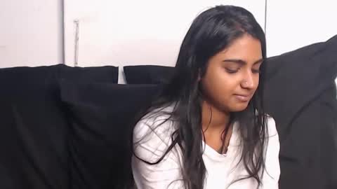 Delilah Blaze online show from 03.04.25