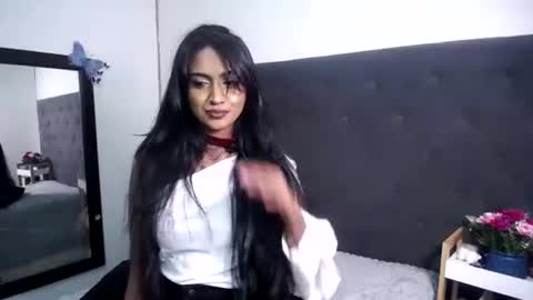Snapshot of delilah_blazee chatting on 05.20.26 Delilah Blaze online show from 05.20.26