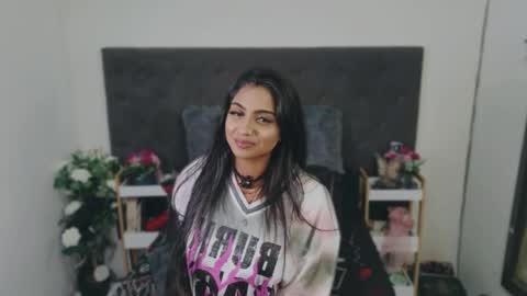 Snapshot of delilah_blazee chatting on 06.27.26 Delilah Blaze online show from 06.27.26