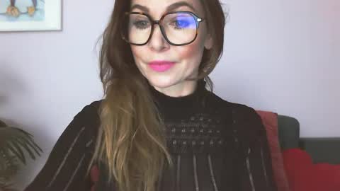 delilah_sweet online show from 04.16.26