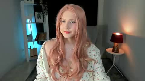 Delilah or Laila online show from 07.17.26
