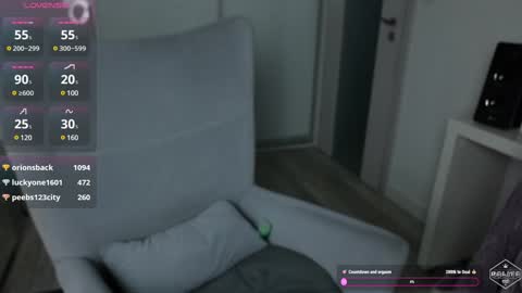 Snapshot of delitevip chatting on 12.20.24 DeLite Next stream on Wednesday or Thurdsay online show from 12.20.24