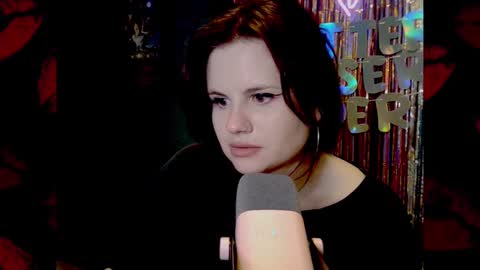 dellacrush_ online show from 02.13.25