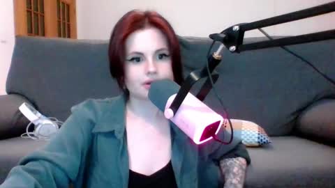 dellacrush_ online show from 03.09.25