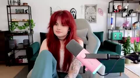Snapshot of dellacrush_ chatting on 05.15.26 dellacrush_ online show from 05.15.26