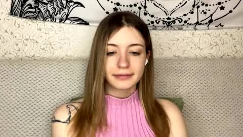Snapshot of dellisifuentes chatting on 05.29.26 Sia online show from 05.29.26