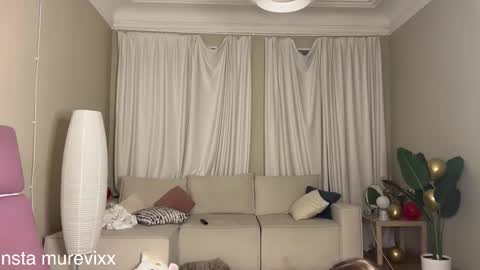 Delora online show from 11.20.25