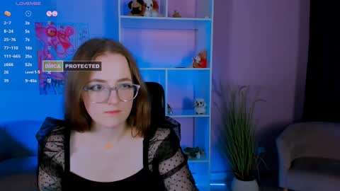 Snapshot of demi_mooore chatting on 01.07.25 Demi online show from 01.07.25