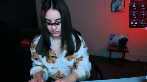 Snapshot of demi_mooore chatting on 01.28.25 Demi online show from 01.28.25