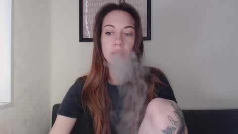 Snapshot of demiamour chatting on 01.19.26 Demi. not your babybabebb and other shit online show from 01.19.26