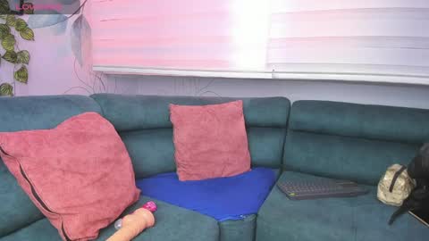   online show from 04.25.26
