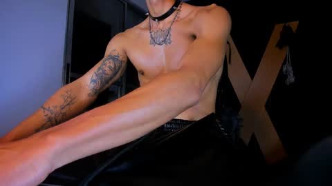 Snapshot of demonkush_ chatting on 02.05.25 DemonKush online show from 02.05.25