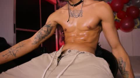 Snapshot of demonkush_ chatting on 02.17.25 DemonKush online show from 02.17.25