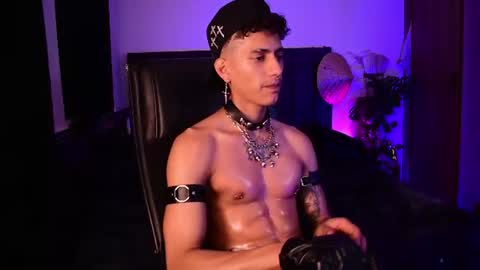 Snapshot of demonkush_ chatting on 06.21.26 DemonKush online show from 06.21.26
