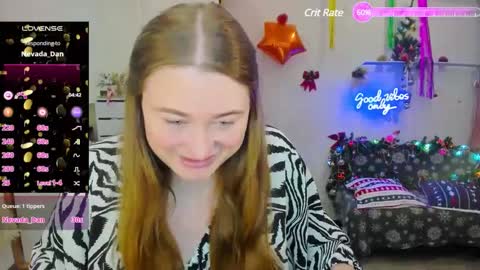 Snapshot of demure_soul chatting on 12.13.24 Sophie online show from 12.13.24