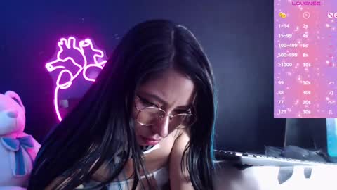 Snapshot of demyanderson_ chatting on 12.22.24 Demy online show from 12.22.24