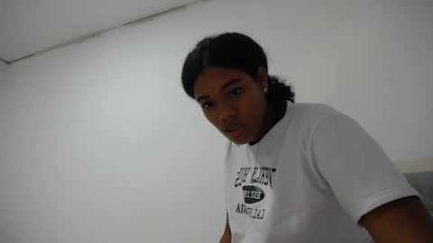 Snapshot of dena_k_ chatting on 02.04.25 Dena k s online show from 02.04.25