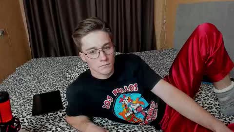 Snapshot of deni_boy99 chatting on 10.26.25 Deni online show from 10.26.25