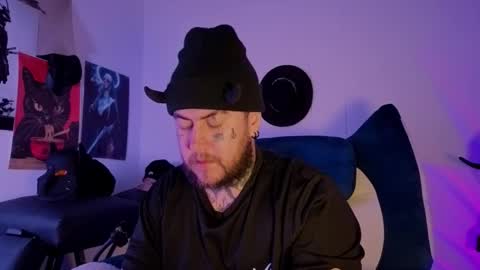 Snapshot of denjig chatting on 02.01.26 Oliver online show from 02.01.26