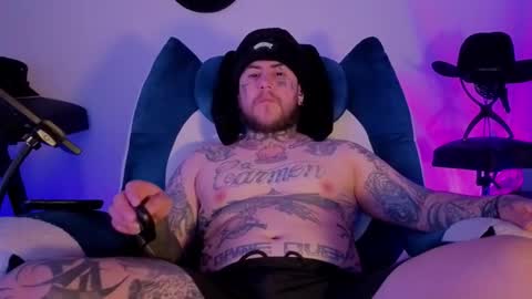 Snapshot of denjig chatting on 02.01.26 Oliver online show from 02.01.26