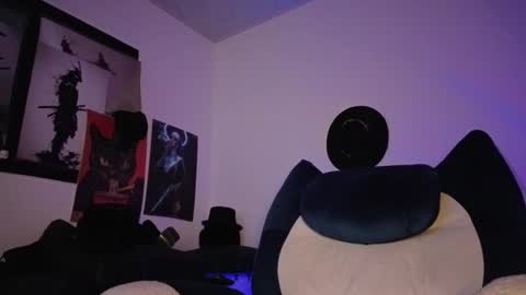 Snapshot of denjig chatting on 02.07.26 Oliver online show from 02.07.26