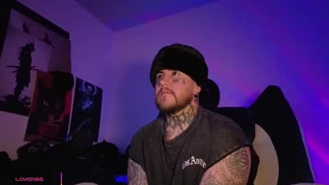 Snapshot of denjig chatting on 02.08.26 Oliver online show from 02.08.26