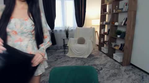 Snapshot of denlys chatting on 11.14.25 Mikky online show from 11.14.25