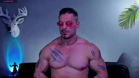 Snapshot of dennis_cox_ chatting on 01.18.26 dennis_cox_ online show from 01.18.26