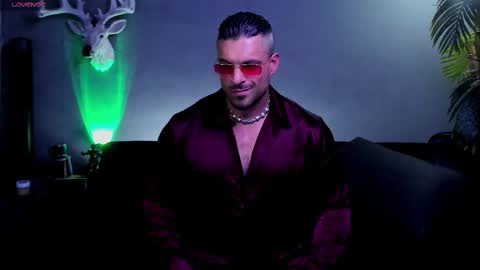 Snapshot of dennis_cox_ chatting on 02.11.26 dennis_cox_ online show from 02.11.26