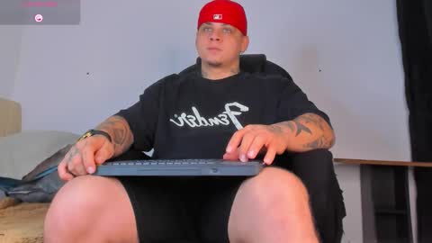 Snapshot of dennis_munera chatting on 10.07.25 dennis munera online show from 10.07.25