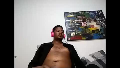 Snapshot of dentzo chatting on 05.31.26 mastER blACK online show from 05.31.26