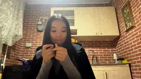 Snapshot of denysebernacchi chatting on 11.16.25 Emma online show from 11.16.25