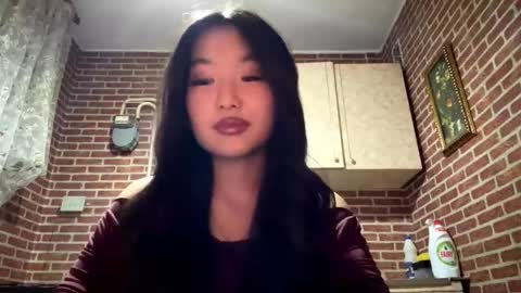 Snapshot of denysebernacchi chatting on 12.22.25 Emma online show from 12.22.25