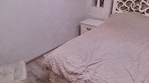 Snapshot of depraved_butterfly chatting on 11.14.25 Zaklin online show from 11.14.25