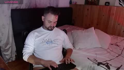 Dereck Mills3 online show from 02.25.26