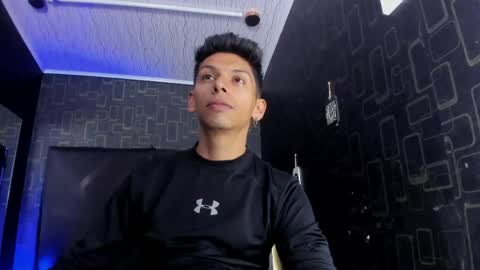 Snapshot of dereck_monroe chatting on 05.15.26 Dereck online show from 05.15.26