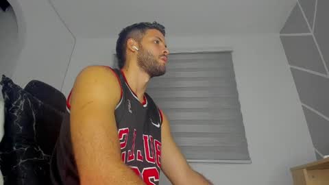 dereckhardd online show from 04.12.26