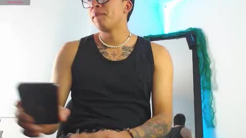 Derek online show from 01.05.26