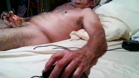 Snapshot of derick1961 chatting on 04.11.26 derick1961 online show from 04.11.26