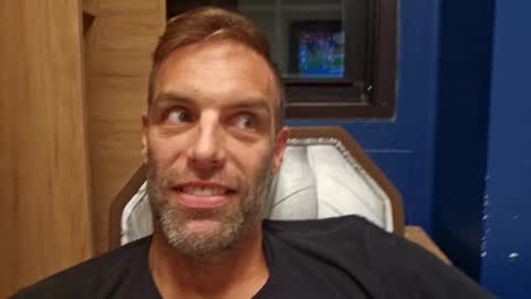 Tall and Handsome online show from 11.10.25