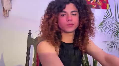 Snapshot of desidias chatting on 10.29.25 Desidias online show from 10.29.25