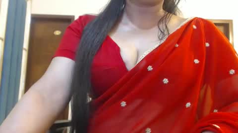 Snapshot of desimaisa130 chatting on 03.10.26 Maisa online show from 03.10.26