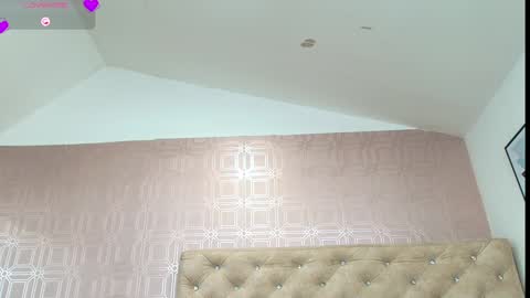 Snapshot of desire_sara chatting on 01.29.25 Sara Desire online show from 01.29.25