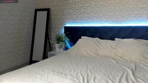 Gill online show from 02.11.26