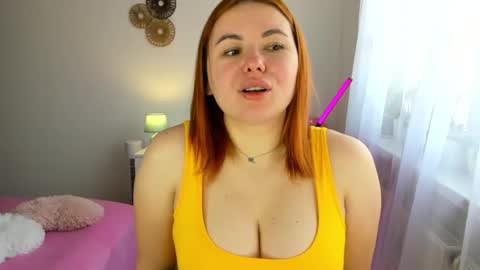 LAYLA online show from 03.10.25