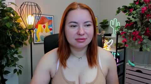 LAYLA online show from 09.11.25