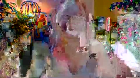 LAYLA online show from 10.06.25