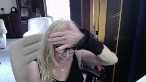 Snapshot of desiresofia chatting on 06.26.26 S O F I A online show from 06.26.26